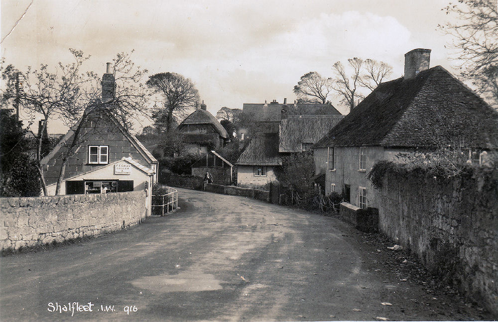 Shalfleet Village showing Grays Stores